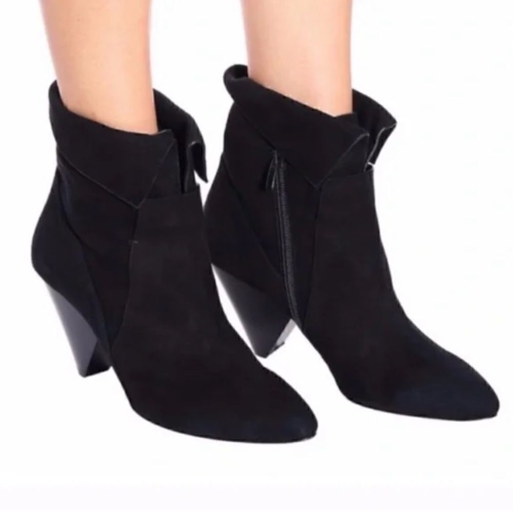 Veronica Beard Laurel Suede Black Ankle Booties  Made in Italy Size 9